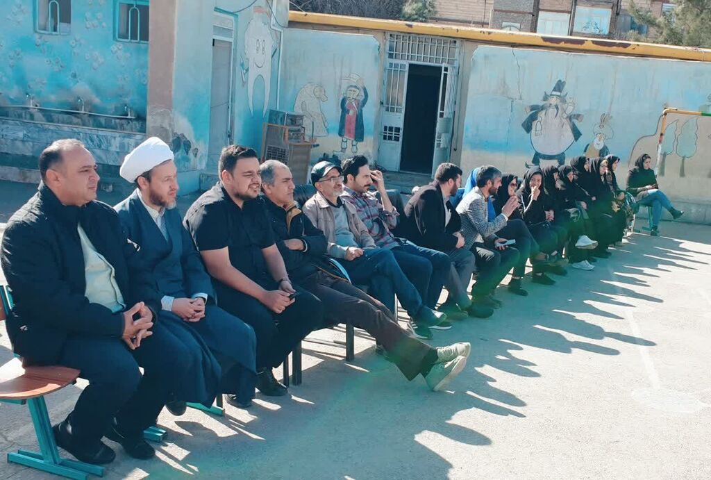 تقدیر از اعضا کتابخوان مرکز سیارشهری شماره ۲ مشهد