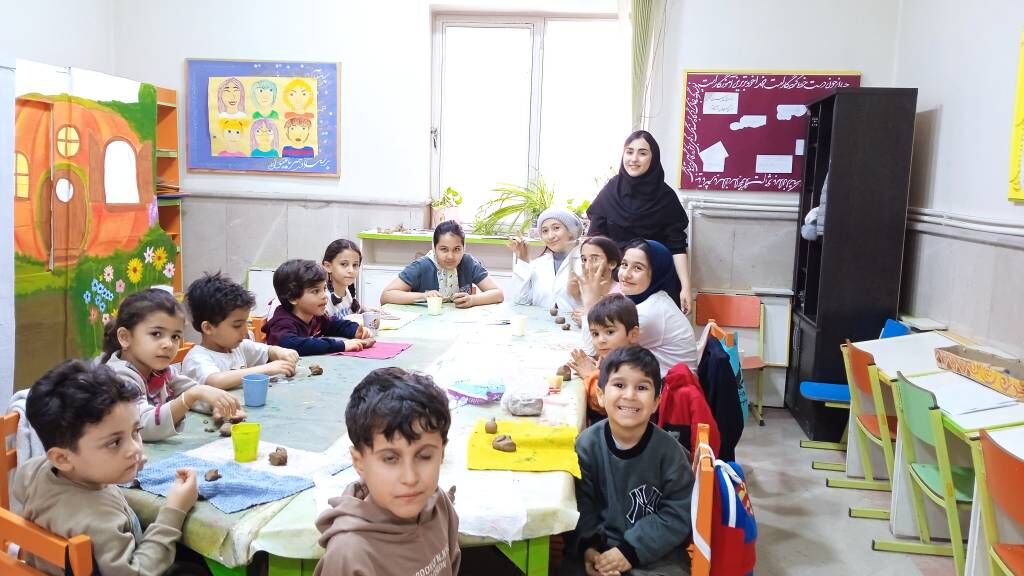 برگزاری هفتمین غرفه کارآفرینی همزمان با جشن نیمهشعبان در مرکز اندیشه