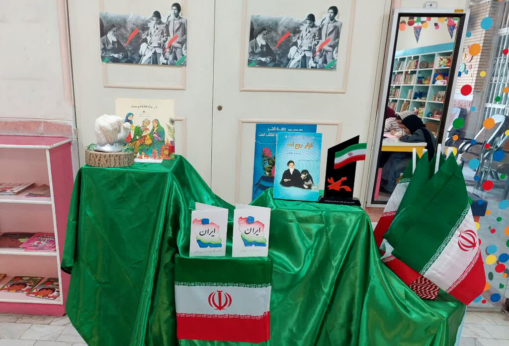 اجرای ویژه‌برنامه «خاطرات بچه‌های انقلاب» در مرکز فرهنگی هنری شماره ۶ کانون قم