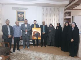 دیدار مدیرکل کانون سیستان و بلوچستان با خانواده شهید جنگ دوازده روزه در ایام دهه فجر