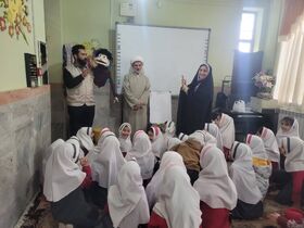 نمایش عروسکی کانون سمنان با محوریت حجاب و جایگاه دختران در قلعه نو خرقان شاهرود