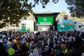 سفر تماشاخانه سیار کانون در دل آب‌های خلیج فارس