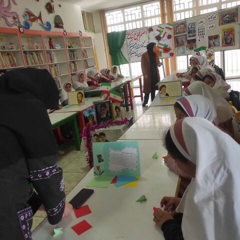 بزرگداشت چهل و هفتمین سالروز پیروزی شکوهمند انقلاب اسلامی در ایام الله دهه مبارک فجر با ویژه برنامه های فرهنگی، هنری و ادبی در مراکز کانون استان آذربایجان غربی