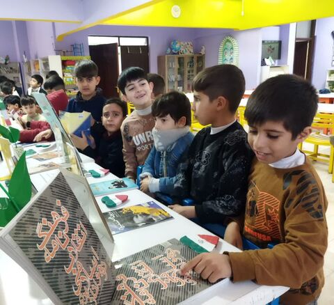 بزرگداشت چهل و هفتمین سالروز پیروزی شکوهمند انقلاب اسلامی در ایام الله دهه مبارک فجر با ویژه برنامه های فرهنگی، هنری و ادبی در مراکز کانون استان آذربایجان غربی