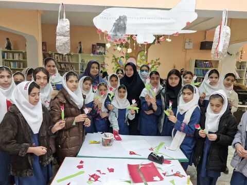 بزرگداشت چهل و هفتمین سالروز پیروزی شکوهمند انقلاب اسلامی در ایام الله دهه مبارک فجر با ویژه برنامه های فرهنگی، هنری و ادبی در مراکز کانون استان آذربایجان غربی