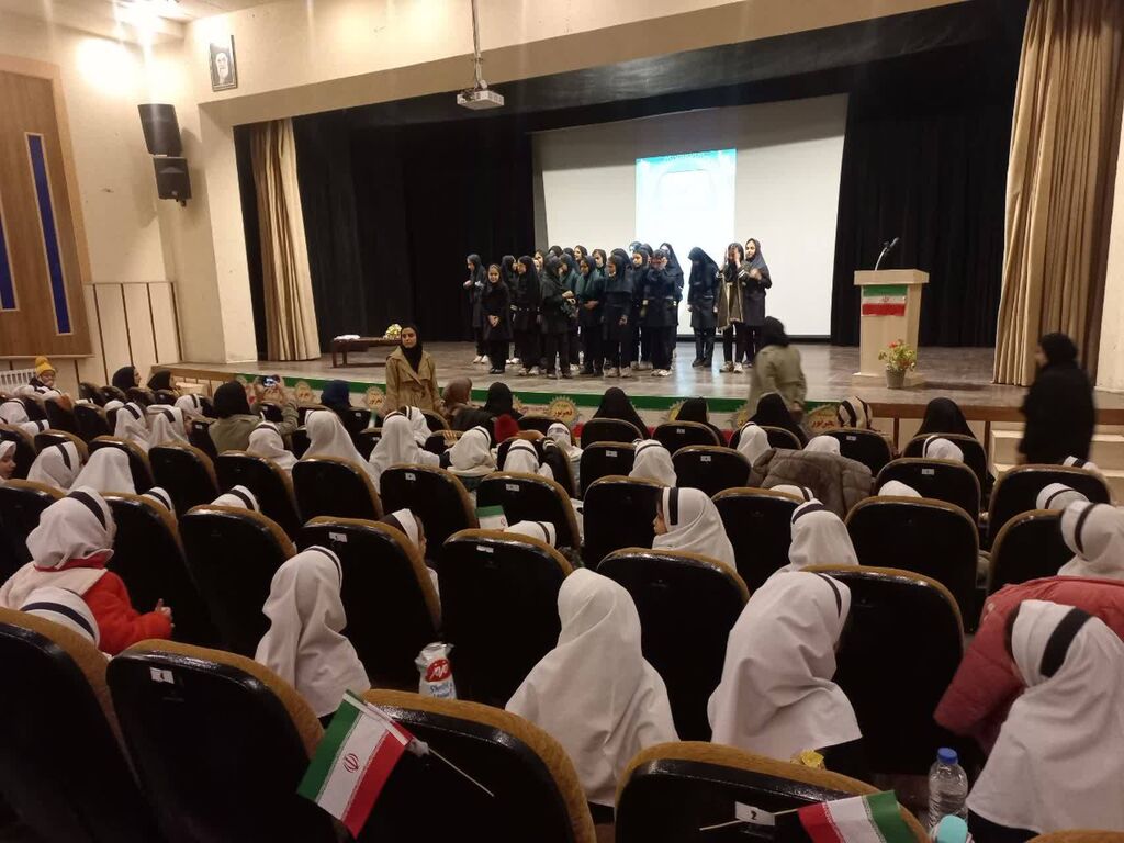 جشن بزرگ «نور و انقلاب» در مهدیشهر