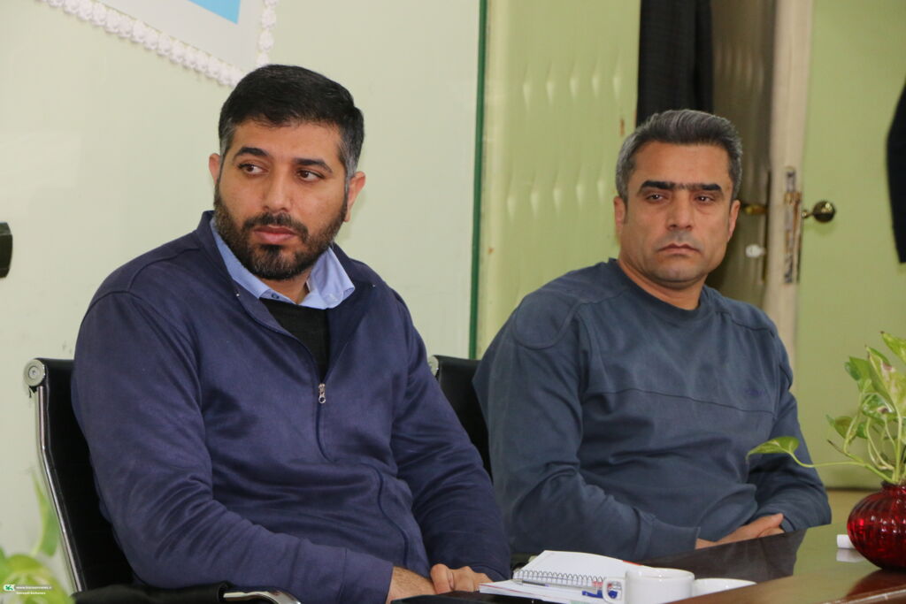 نشست تبیینی «تحلیل وضعیت نوجوانان در دی ماه ۱۴۰۴» در کانون فارس