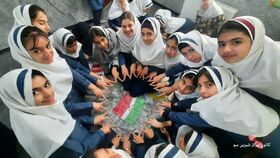 جشن انقلاب مراکز همدان در هشتمین روز از دهه فجر/ از اجرای سرود تا نقاشی متری