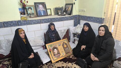 دیدار اعضا و مربیان کانون فارس با خانواده‌های معظم شهدا