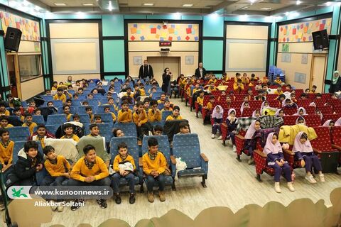 به مناسبت دهه مبارک فجر، اجرای نمایش موزیکال «گرگ، گرگ است» در کانون کرمان