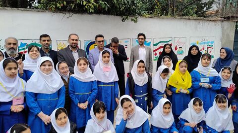 دیوارنگاره دهه فجر با مشارکت کودکان و نوجوانان در ساری اجرا شد