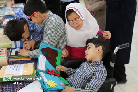 سفر کتاب های حسی و لمسی به بوشهر به روایت تصویر