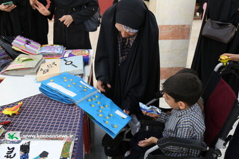 سفر کتاب های حسی و لمسی به بوشهر به روایت تصویر