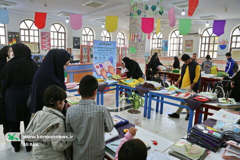 سفر کتاب های حسی و لمسی به بوشهر به روایت تصویر