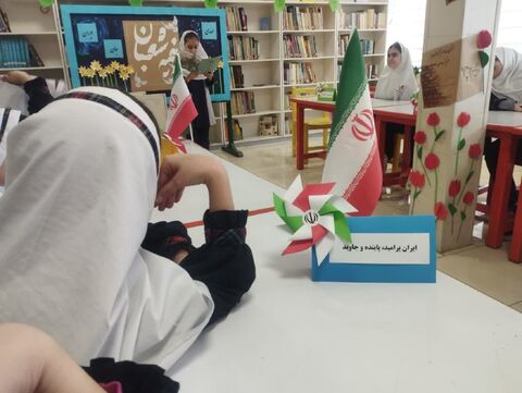 بزرگداشت چهل و هفتمین سالروز پیروزی شکوهمند انقلاب اسلامی در ایام الله دهه مبارک فجر با ویژه برنامه های فرهنگی، هنری و ادبی در مراکز کانون استان آذربایجان غربی