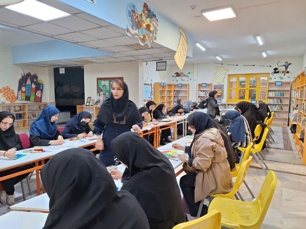 کارگاه مهارتافزایی مربیان پیشدبستانی در کانون کرمانشاه برگزار شد