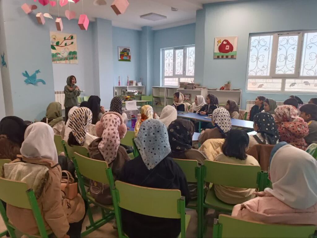 شور انقلاب در مراکز کانون استان