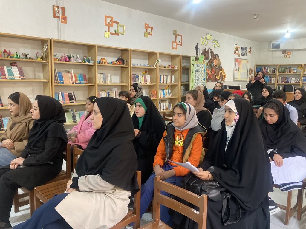 کانون کرمانشاه ویژه‌برنامه «با حافظان حافظ» را برگزار کرد