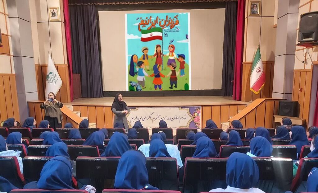 روزهای پایانی دهه مبارک فجر در کانون البرز