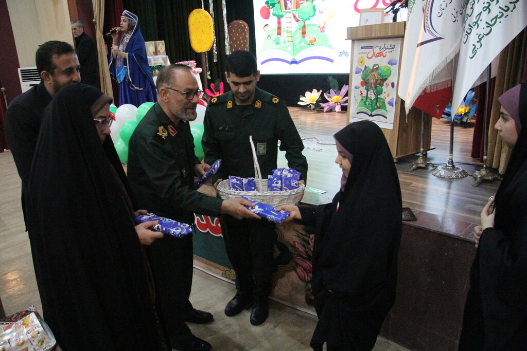 برگزاری آیین اختتامیه جشنواره «نهال»به همت بسیج جامعه زنان سپاه شهدای استان،  در سالن اجتماعات اداره کل کانون