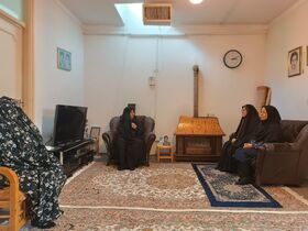 روایت ایثار در دیدار کانونی ها با مادر شهید