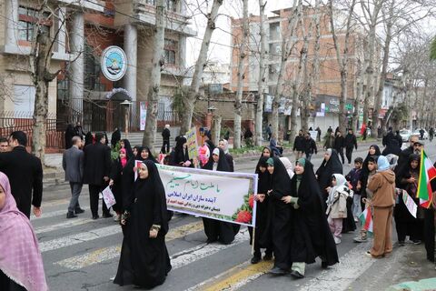 راهپیمایی باشکوه 22 بهمن در ساری