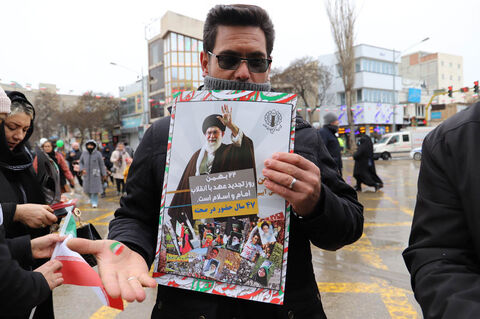 جشن حضور در اردبیل/ روایت تصویری از غرفه کانون در راهیمایی 22 بهمن