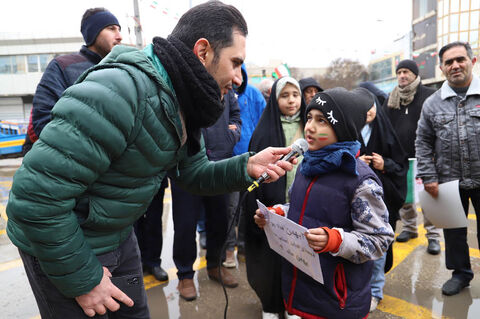 جشن حضور در اردبیل/ روایت تصویری از غرفه کانون در راهیمایی 22 بهمن