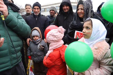 جشن حضور در اردبیل/ روایت تصویری از غرفه کانون در راهیمایی 22 بهمن