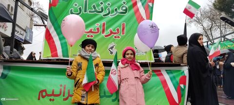 قاب‌های ماندگار از نقش‌آفرینی کانون در راهپیمایی ۲۲ بهمن سنندج