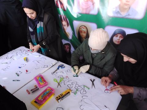 استقبال پر شور کودکان و نوجوانان از غرفه کانون استان اصفهان در ۲۲بهمن