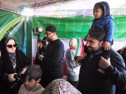 استقبال پر شور کودکان و نوجوانان از غرفه کانون استان اصفهان در ۲۲بهمن