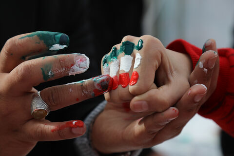 غرفه کانون یزد در راهپیمایی22بهمن1404