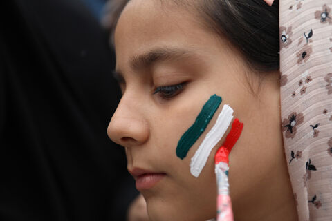 غرفه کانون یزد در راهپیمایی22بهمن1404