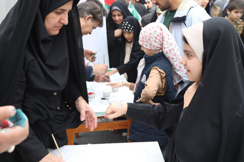 غرفه کانون یزد در راهپیمایی22بهمن1404