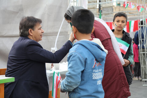 غرفه کانون یزد در راهپیمایی22بهمن1404