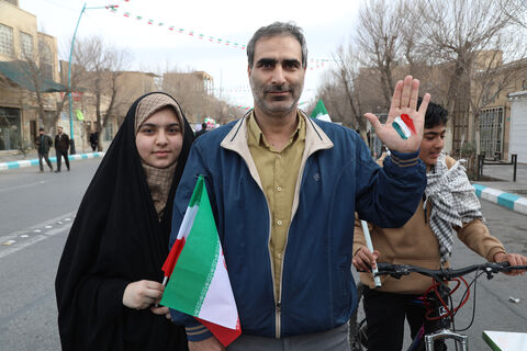 غرفه کانون یزد در راهپیمایی22بهمن1404