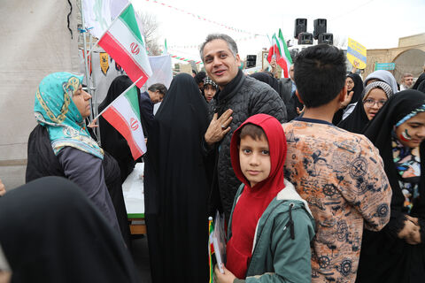 غرفه کانون یزد در راهپیمایی22بهمن1404