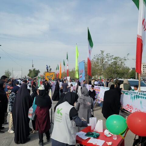 برپایی غرفه کانون هرمزگان در محل راهپیمایی 22 بهمن