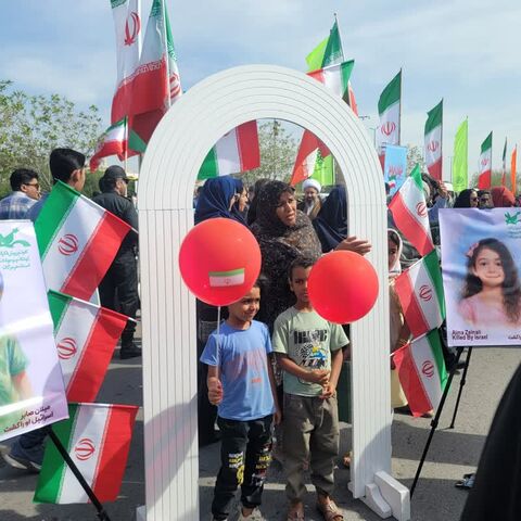 برپایی غرفه کانون هرمزگان در محل راهپیمایی 22 بهمن