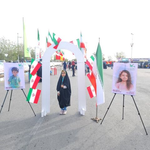 برپایی غرفه کانون هرمزگان در محل راهپیمایی 22 بهمن