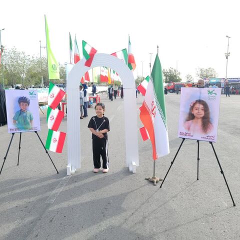 برپایی غرفه کانون هرمزگان در محل راهپیمایی 22 بهمن