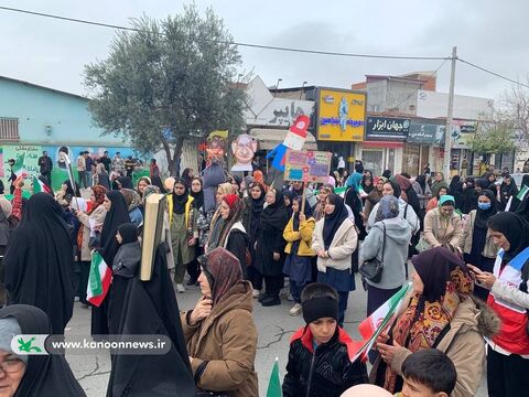 نمایش قدرت کودکان و نوجوانان گلستانی در ۲۲ بهمن