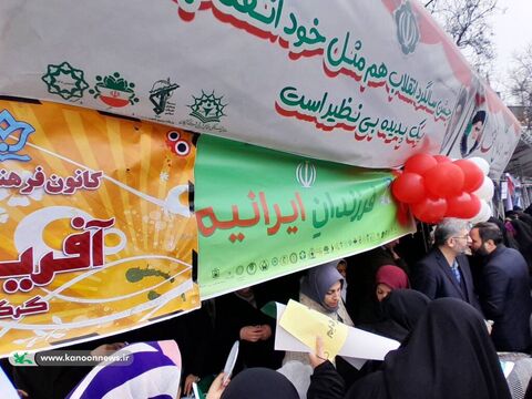 نمایش قدرت کودکان و نوجوانان گلستانی در ۲۲ بهمن