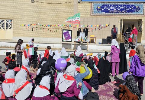 برگزاری جشن «کودک و انقلاب» در کانون پرورش فکری کبکیان و مادوان