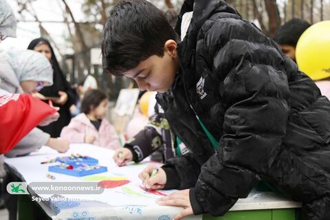 حضور کودکان و نوجوانان در اجرای تماشاخانه 22 بهمن 1404