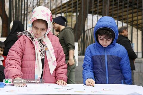 حضور کودکان و نوجوانان در اجرای تماشاخانه 22 بهمن 1404