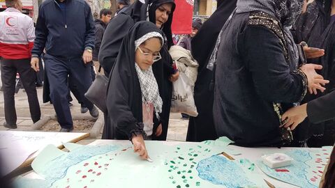 کرمانشاه.  حضور کارکنان در غرفه