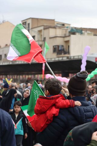 جشن چهلمین سالگرد پیروزی انقلاب اسلامی/تماشاخانه،کانون پرورش فکری کودکان و نوجوانان استان تهران/ میدان فردوسی