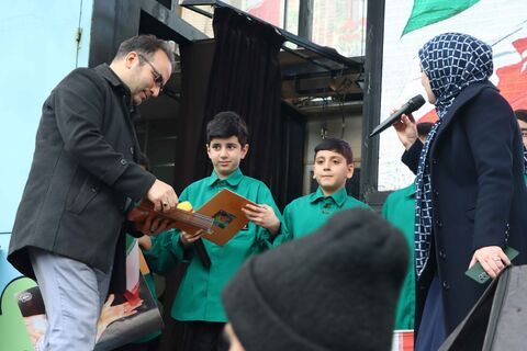 جشن چهلمین سالگرد پیروزی انقلاب اسلامی/تماشاخانه،کانون پرورش فکری کودکان و نوجوانان استان تهران/ میدان فردوسی